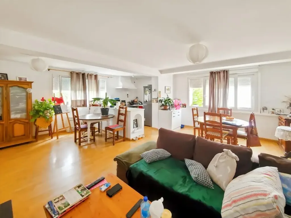 Elutuba - Two-Appartment House with Garden in Forcalquier