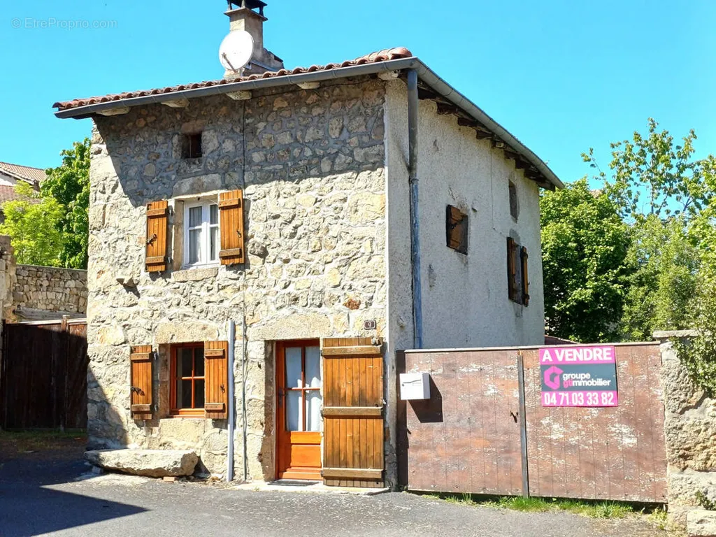 Välivaade - Charming Stone Cottage in Tiranges Village