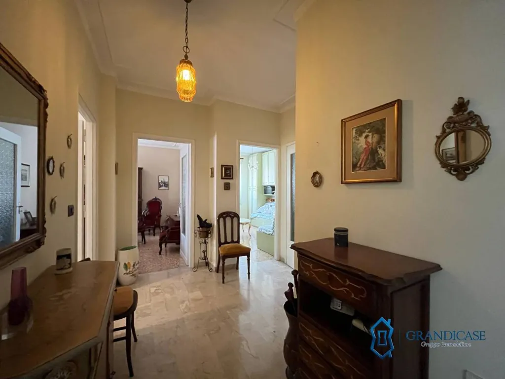 hallway_entrance