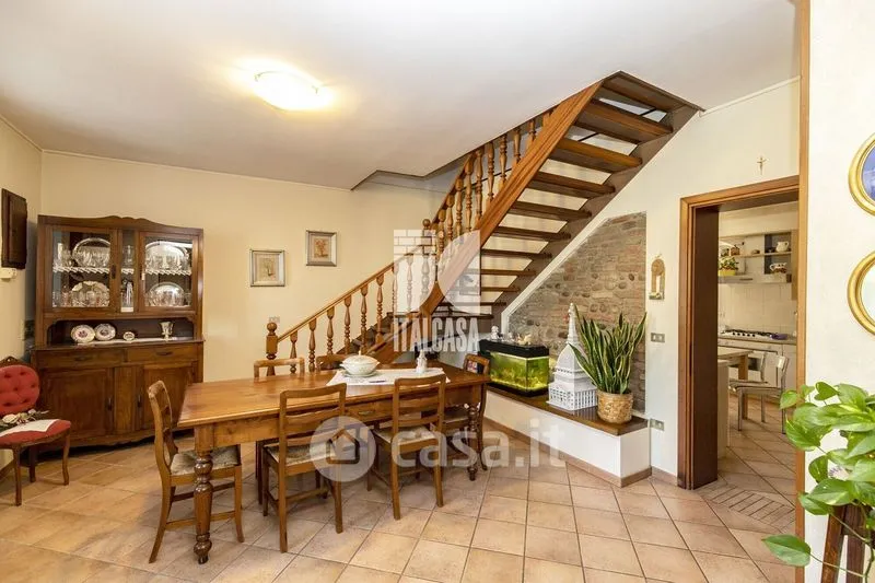 Salle à manger - Rustic Farmhouse with Garden in Roverbella