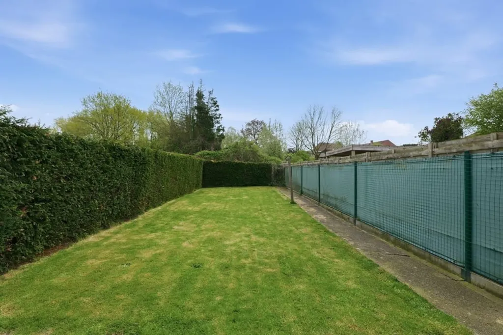 Garden - Renovatable Building with Garden in Diepenbeek