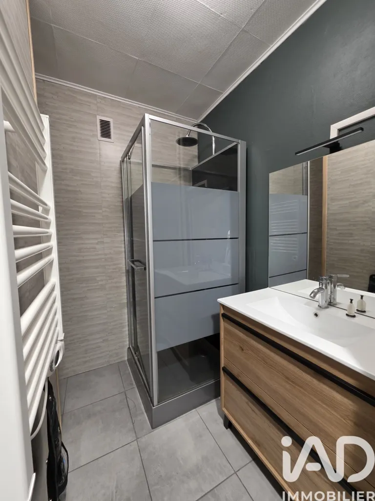 Vannitoad - City Centre Apartment with Balcony in Saint-Étienne