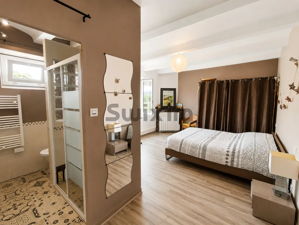 11-room house in FR