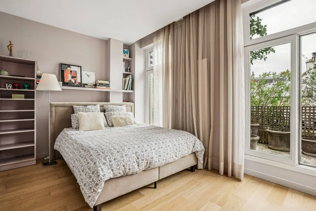 Bedrooms - Luxury Flat with Terrace in Paris