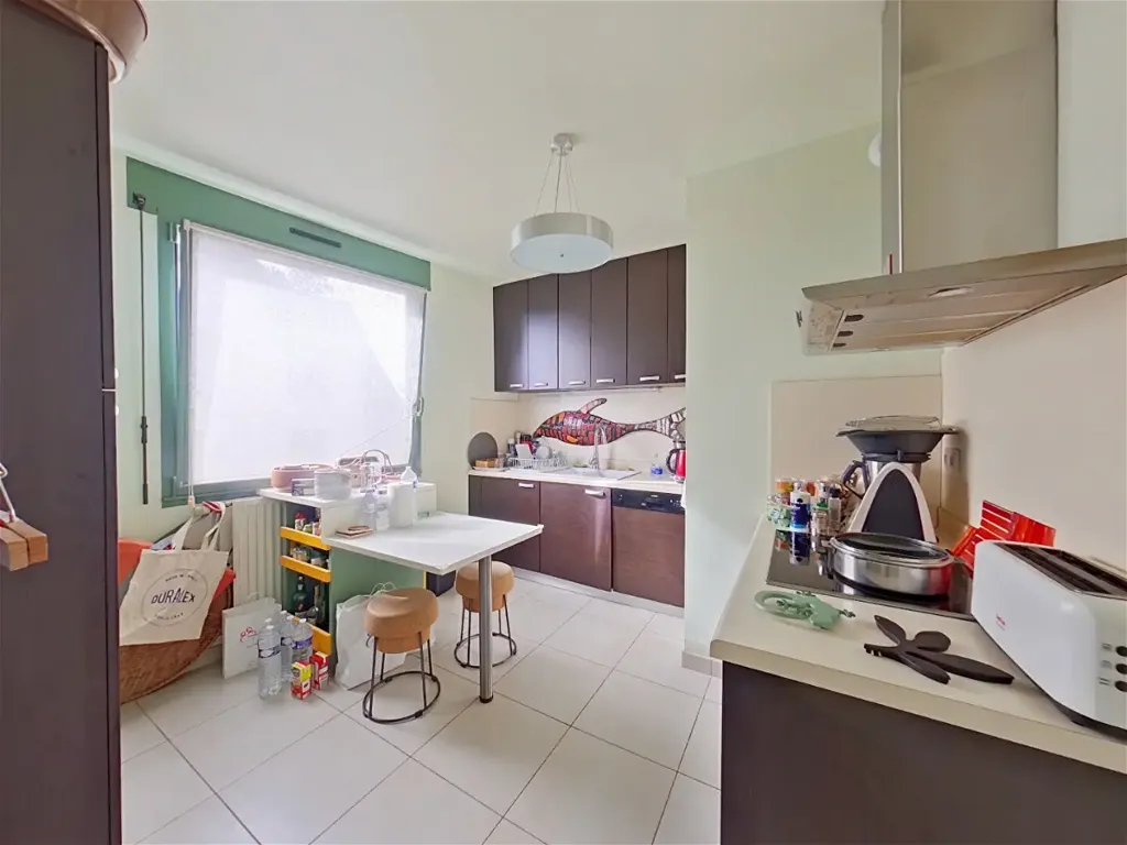 Cuisine - Appartement 4 Pièces avec Garage à Tours