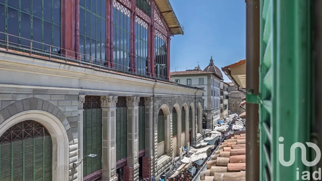 Rõdu - Historic Apartment with Terrace in Florence Centre