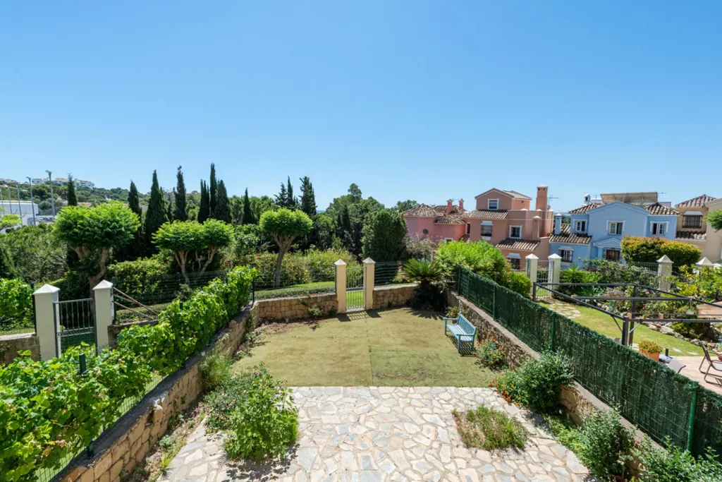 Giardino - Chalet with Pool and Terrace in Seghers