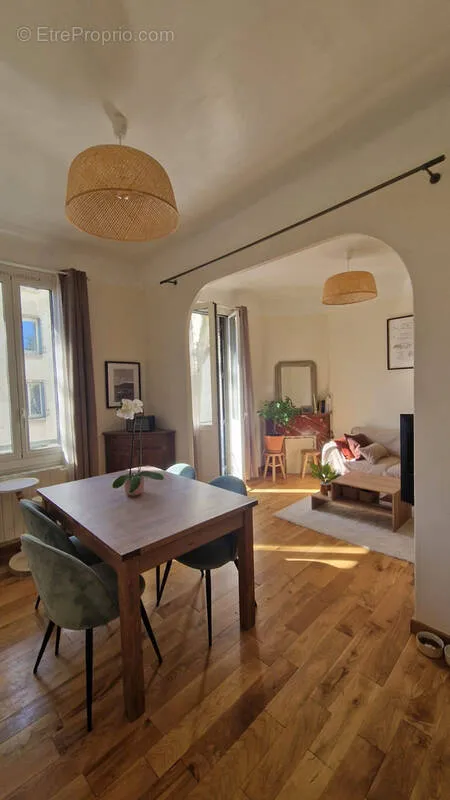 Salle à manger - Appartement Atypique avec Balcon à La Seyne-sur-Mer