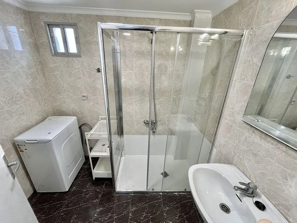 Salles de bain - 1-Bedroom Apartment with Pool in San Agustín