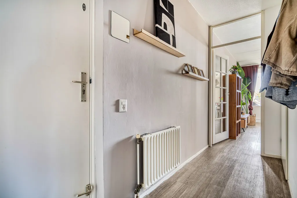 hallway_entrance