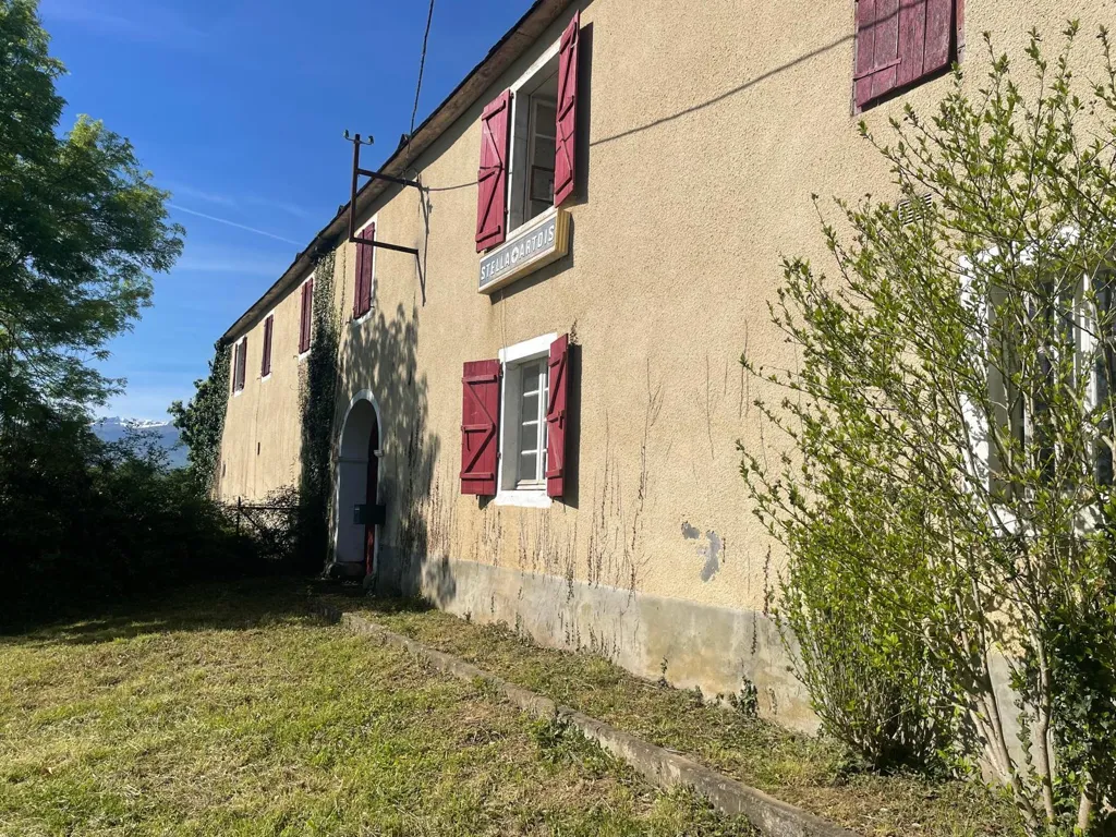 Extérieur - Corps de Ferme Béarnais avec Vue à Lasseube