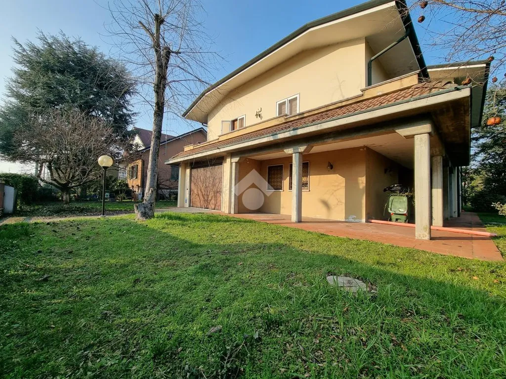 Jardin - Villa with Garden in Borgo Virgilio