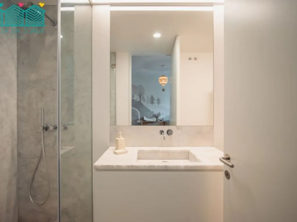 Bagni - Luxury Apartment with River Views in Lisbon