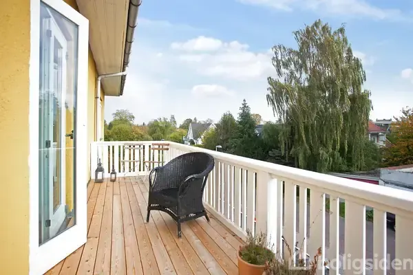 Balcon - Villa with Business Potential in Rungsted Kyst