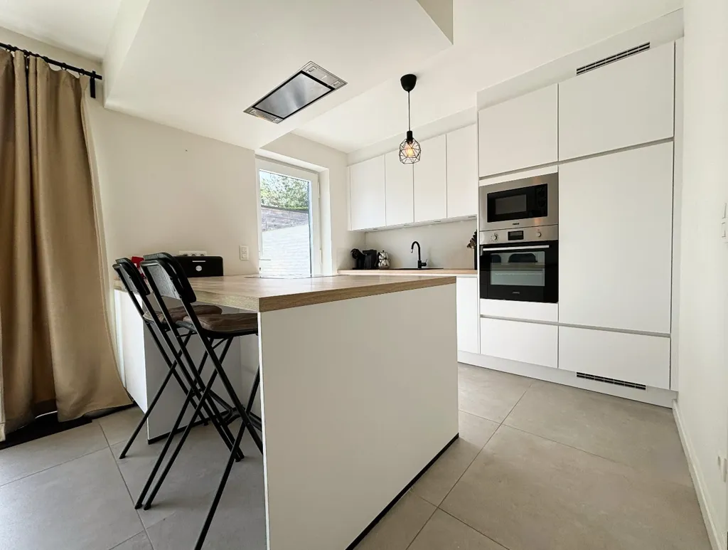 Kitchen - Modern Open-Plan House with Garden in Berlare