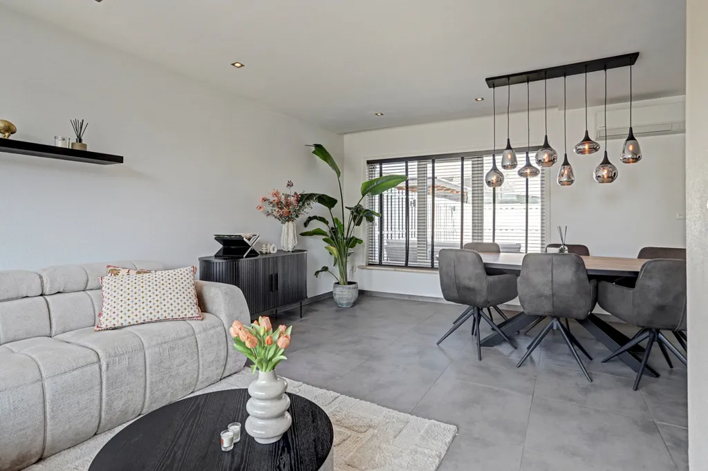 Salle à manger - Modernised Two-Storey House with Garden in Reusel