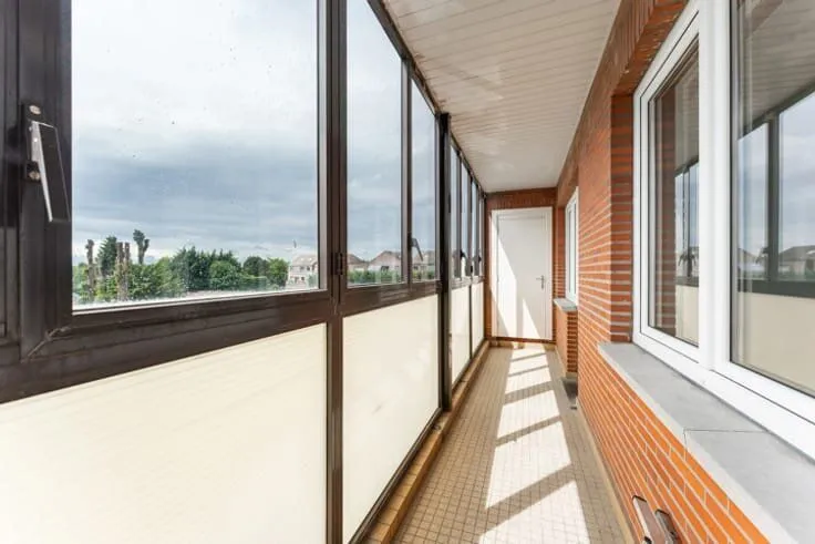 Balcon - Appartement Traversant avec Balcon à Waterloo