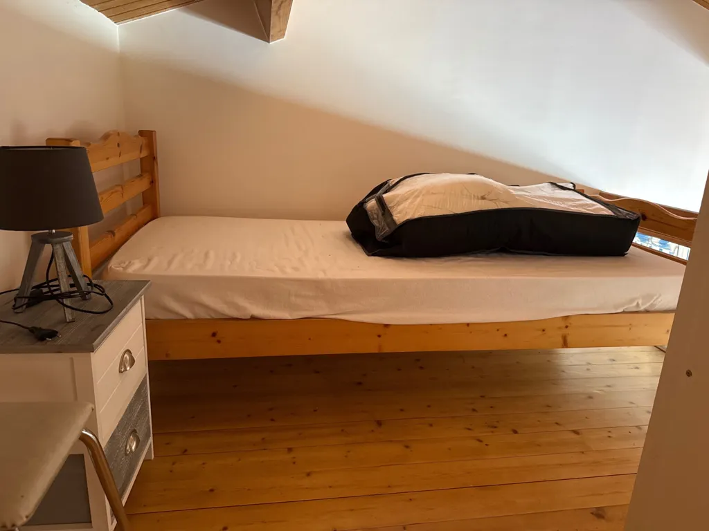 Chambres - Pavillon Meublé avec Piscine à Proximité