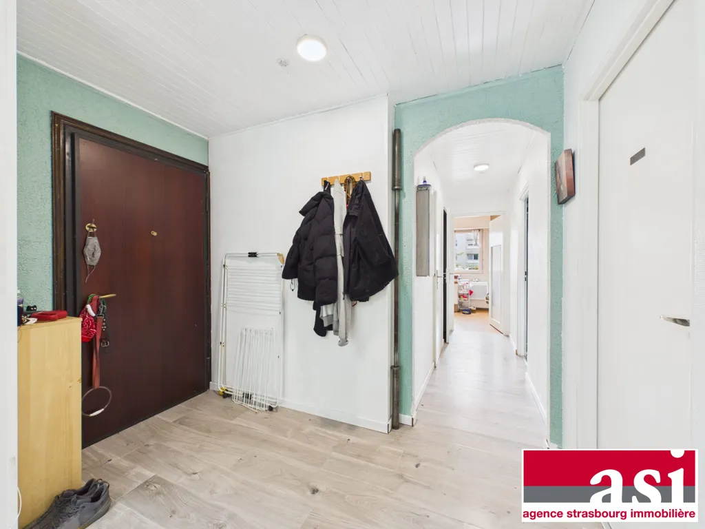 Esik - 3/4-Bedroom Apartment with Balcony in Strasbourg