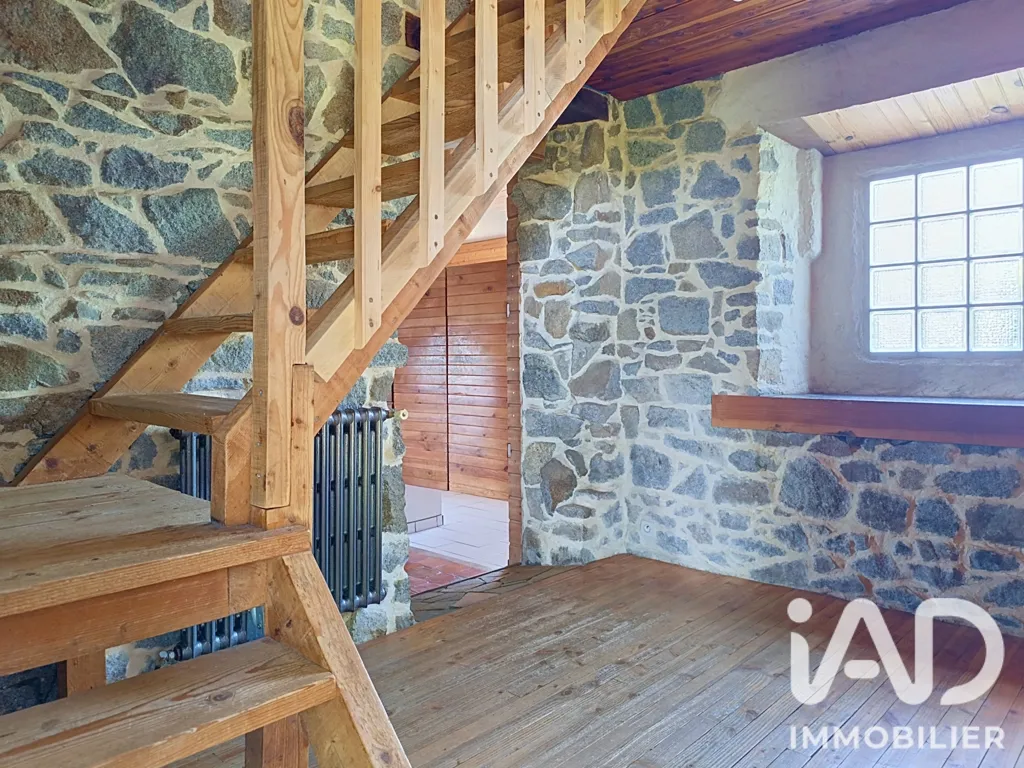 Pièces - Maison Atypique avec Atelier à Langueux