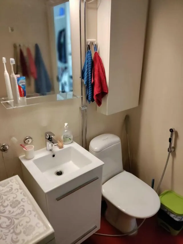 Salles de bain - Modernised Studio with Balcony in Panelia