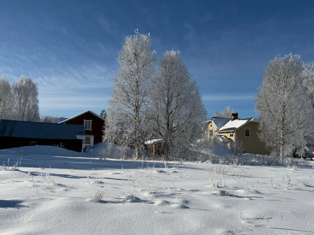 Giardino - Charming Farmhouse with Workshop in Nyhem