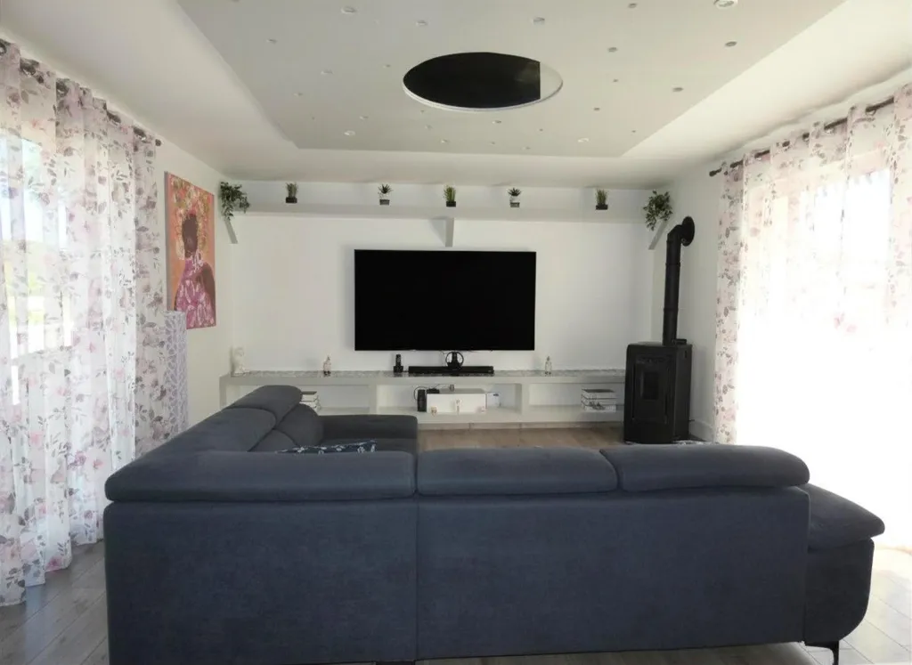 Elutuba - Modern Villa with Terrace in Saint-Marcel-sur-Aude