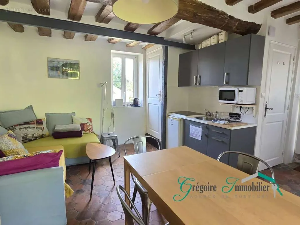 Cuisine - Maison en Pierre avec Jardin à Montigny sur Loing