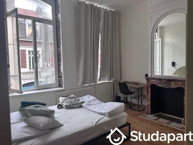 Chambres - Chambre Meublée dans Colocation à Paris