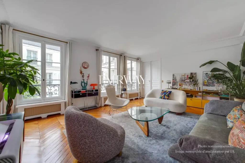 Elutuba - Haussmannian Flat with Courtyard View in Paris 8e