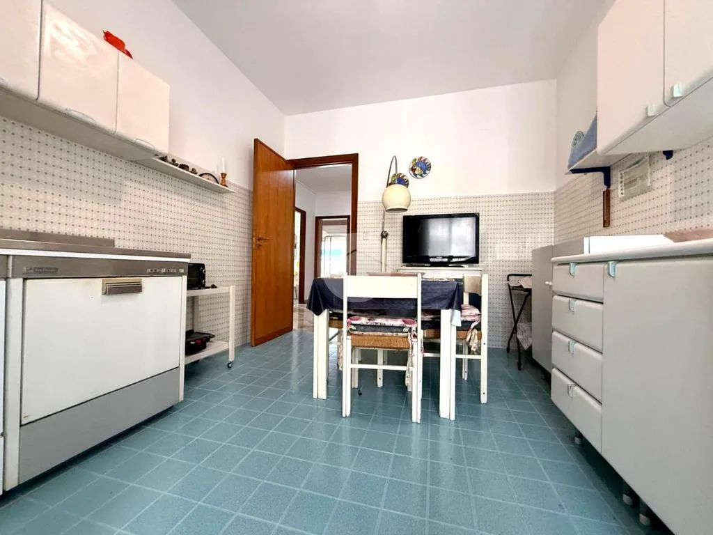 Köök - Apartment with Panoramic View in Palermo