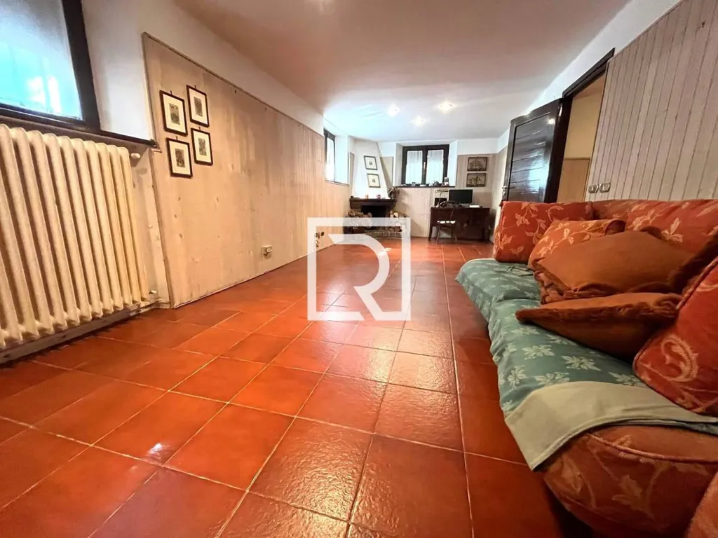 Soggiorno - Semi-detached House with Private Garden in Ravenna