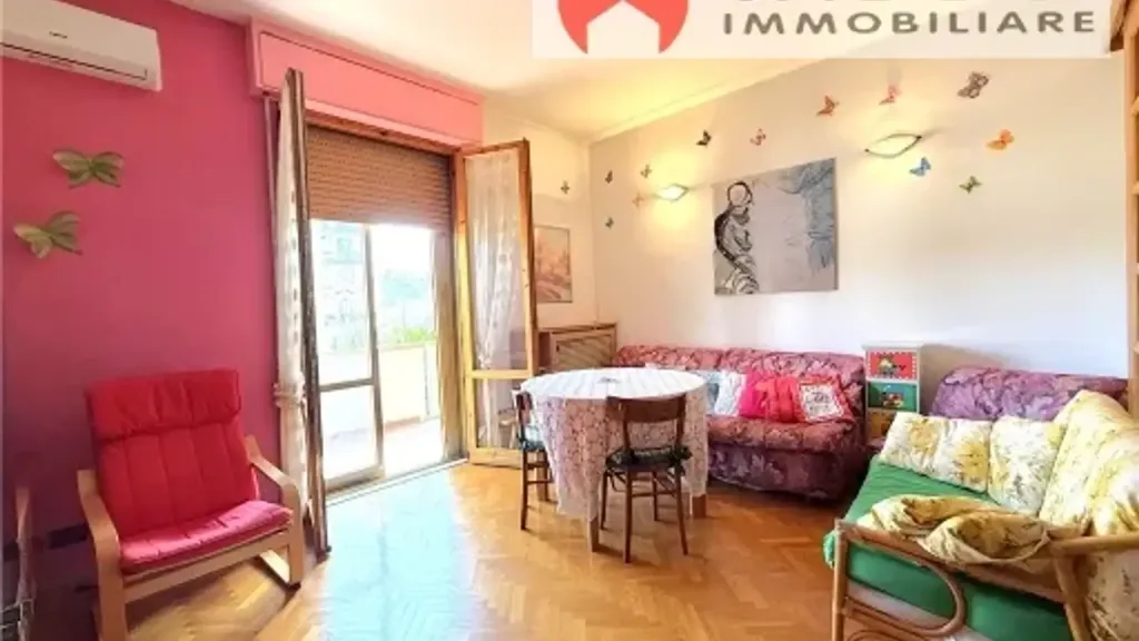 Elutuba - Apartment with Terraces in Scandicci