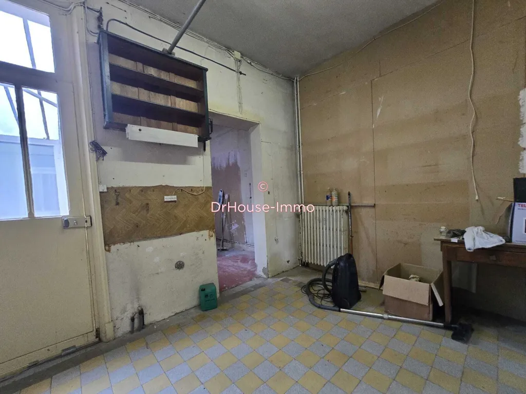 Toad - Spacious House with Garden in Roisel
