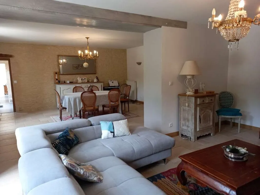 Maison 8 pièces à Rots