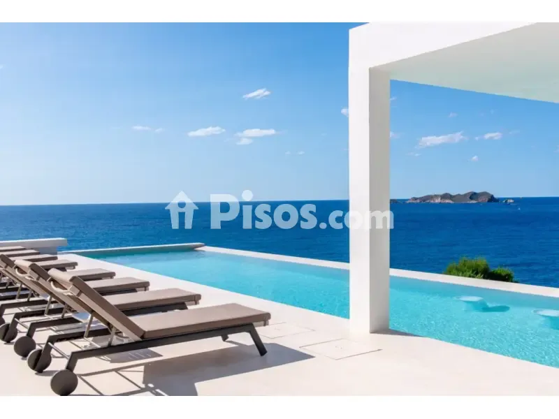 Bassein - Modern Flat with Balcony in Costa del Sol Occidental
