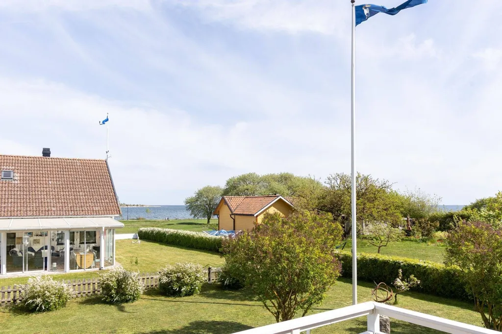 Garden - Villa with Sea and Bogeviken Views in Slite