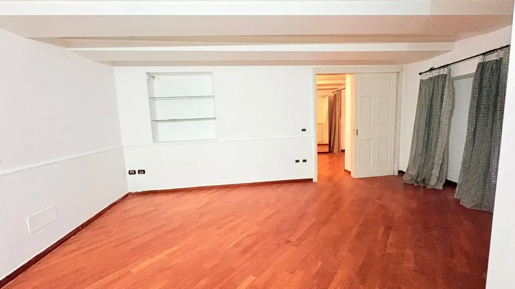 Toad - Central 2-Bedroom Apartment in Naples