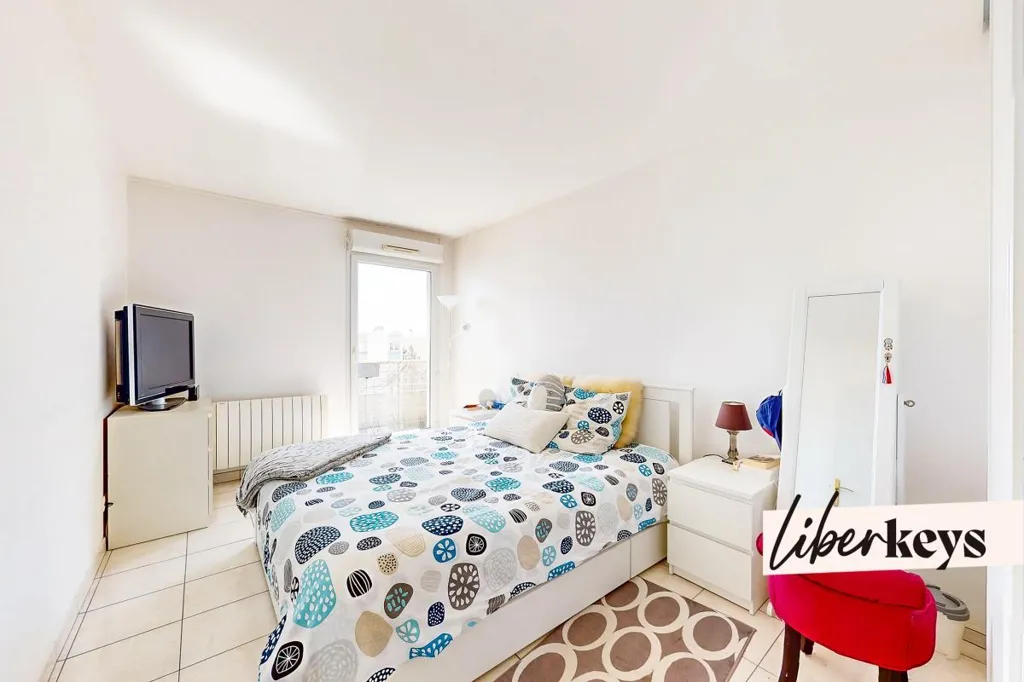 Camere da letto - Spacious 5-Bedroom Flat with Balcony in Bondy