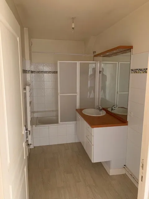 Vannitoad - Flat with Parking near Aurillac Centre