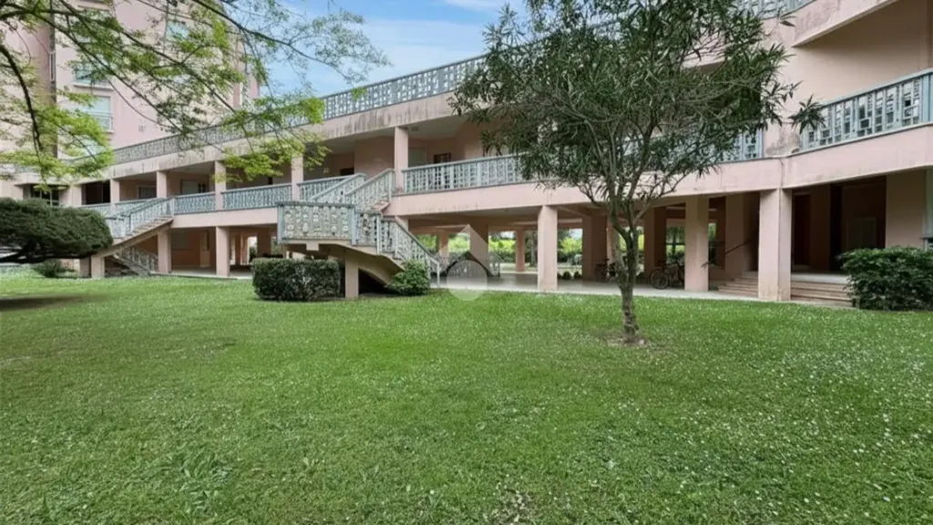 Giardino - 3-Bedroom Apartment with Pool in Marcelli