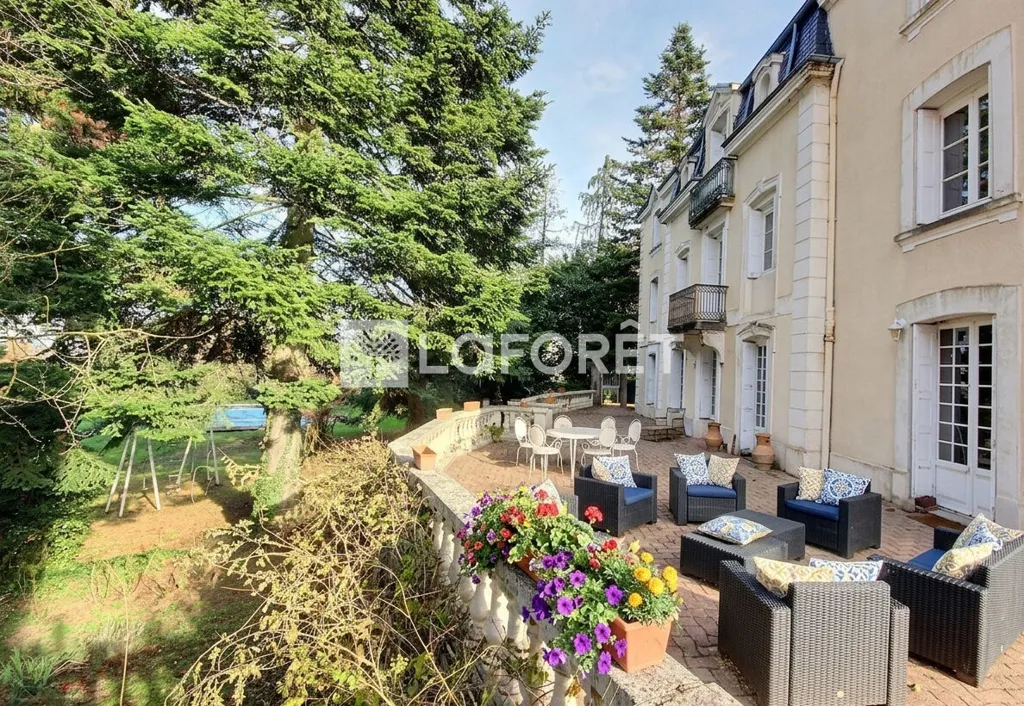 Terrass - Charming House with Piscine in Saint-Just-Saint-Rambert