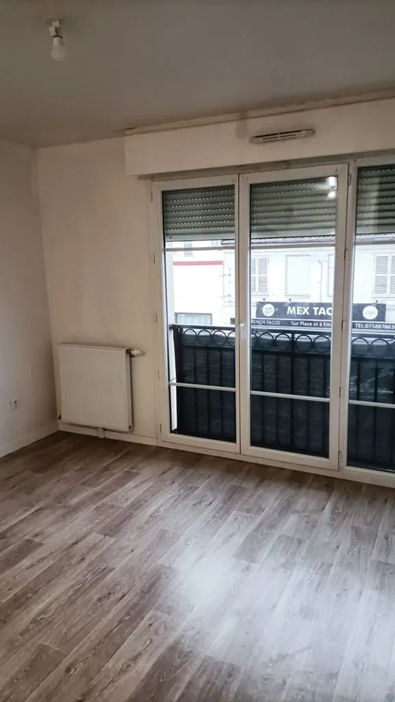 Pièces - Appartement 2 Pièces avec Parking à Creil