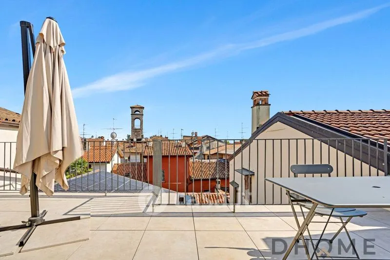 Terrace - Spacious 4-Bedroom Flat with Balcony in Seriate