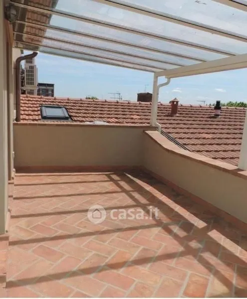 Terrass - Armed Trilocale with Terrace in Cascina