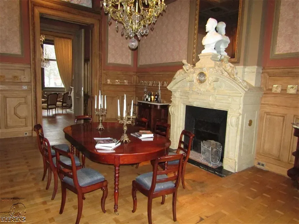 Salle à manger - Appartement Historique avec Jardin à Bruxelles