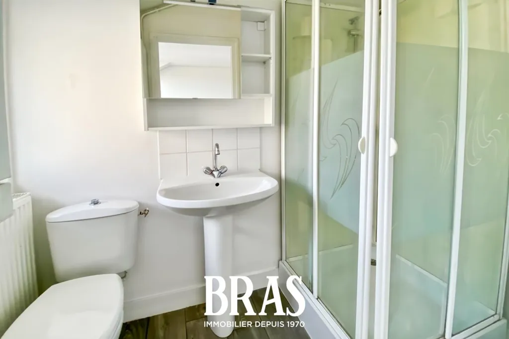 Badezimmer - 2-Bedroom Apartment in Nantes Perverie