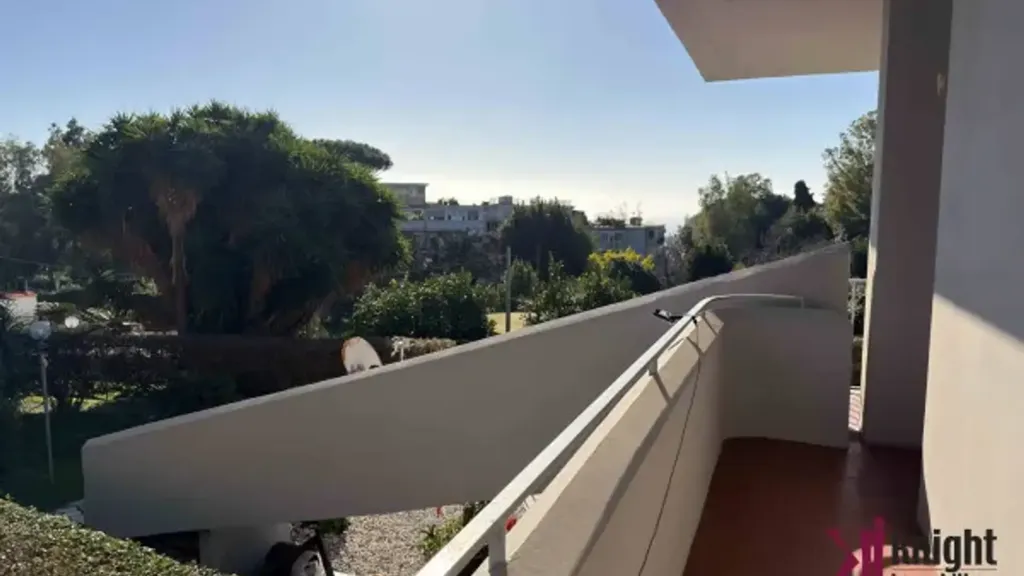 Balcon - Semi-Panoramic Apartment with Garden in Posillipo