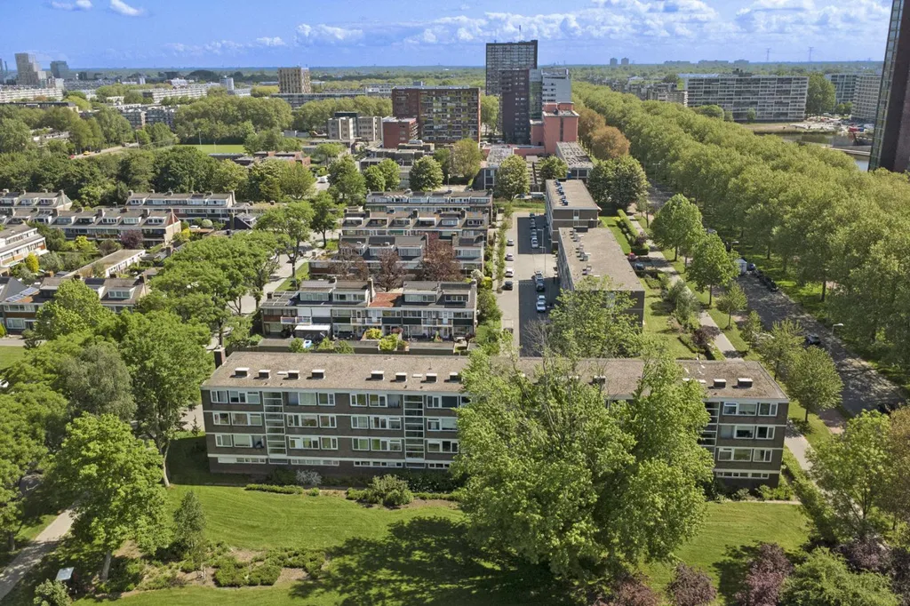 Vue aérienne - Light and Spacious Apartment with Two Balconies in Rotterdam