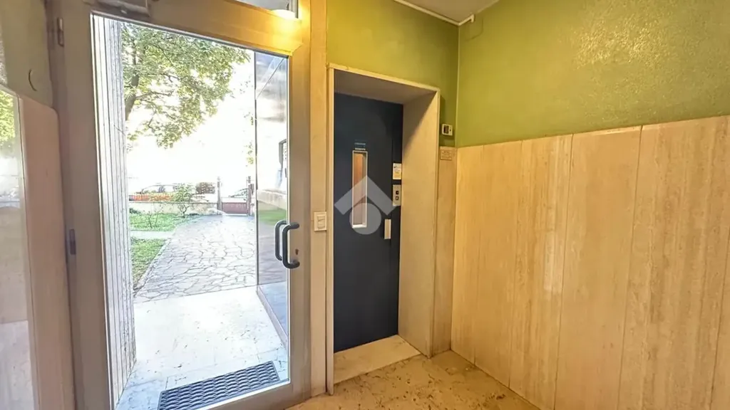 Esik - Panoramic Triplex in Verona Centre